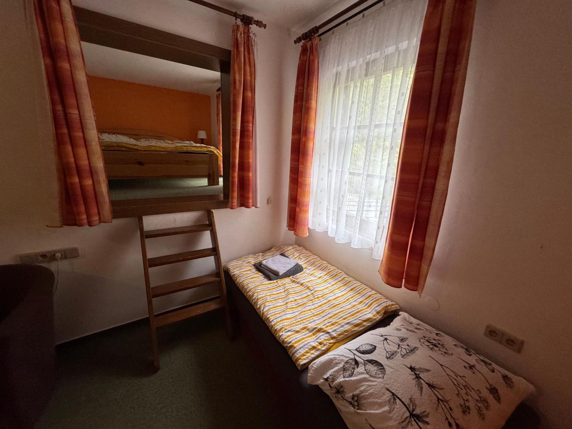 Hotel Lucni Dum Janské Lázně Camera foto